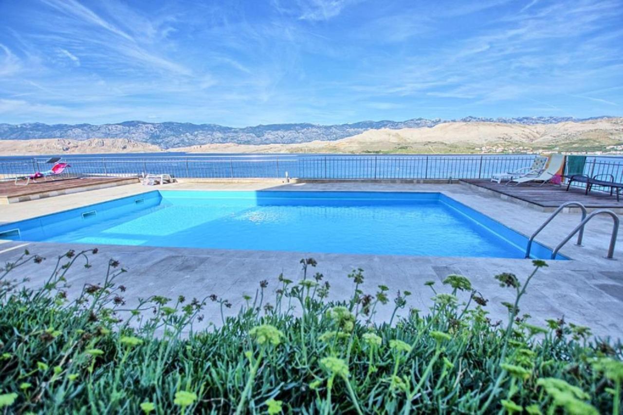 Sea View & Pool Studio Pag Town Luaran gambar