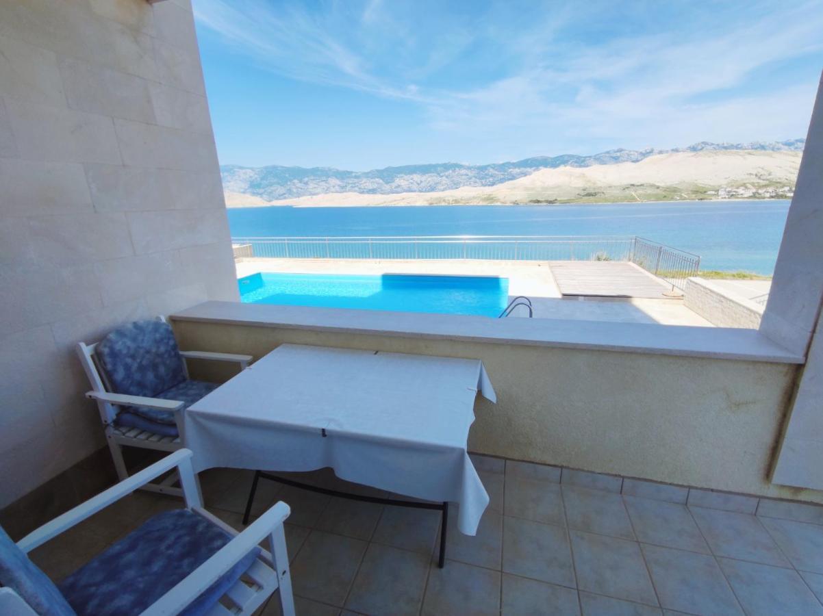 Sea View & Pool Studio Pag Town Luaran gambar