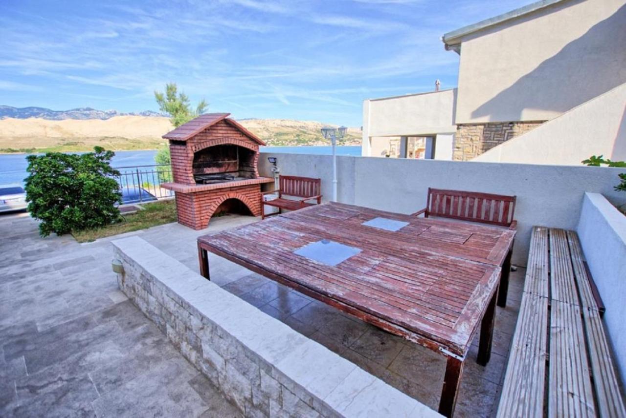 Sea View & Pool Studio Pag Town Luaran gambar