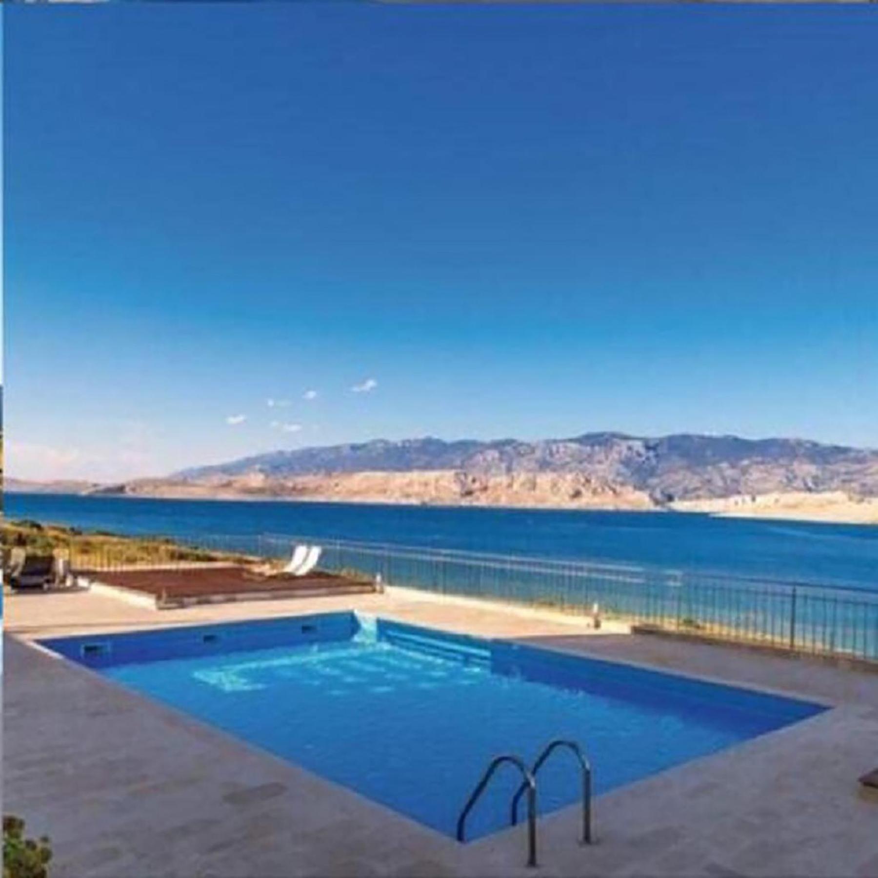 Sea View & Pool Studio Pag Town Luaran gambar